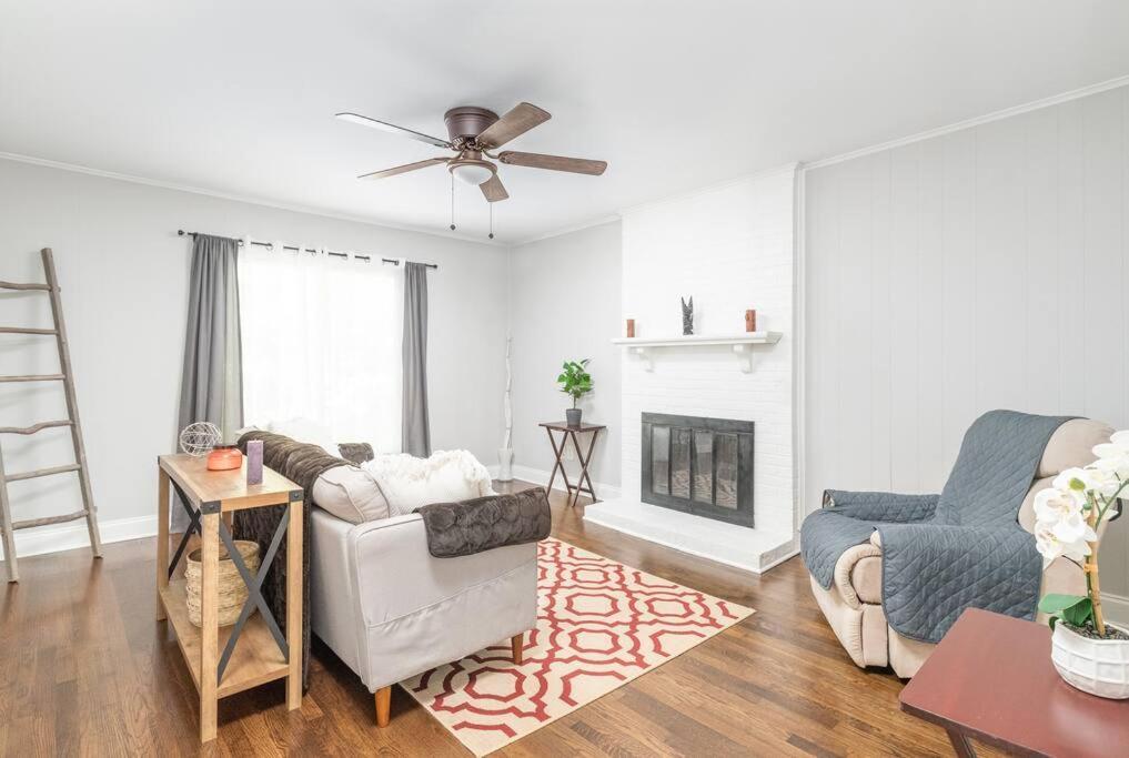 Appartamento Spotless 4Br Near Clt Uptown, Fast Wi-Fi Charlotte Esterno foto