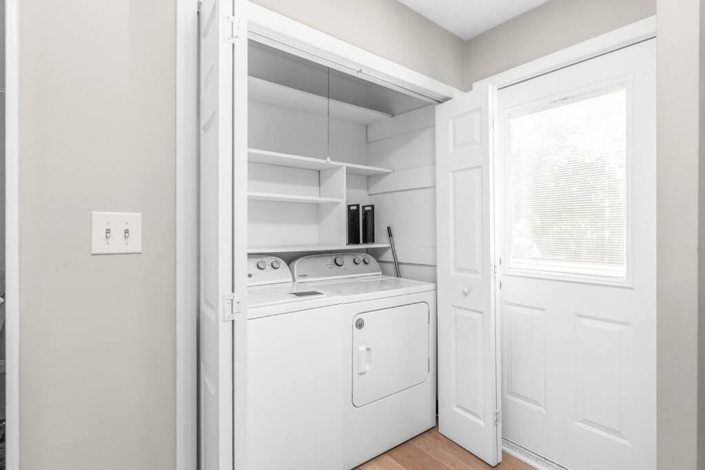 Appartamento Spotless 4Br Near Clt Uptown, Fast Wi-Fi Charlotte Esterno foto