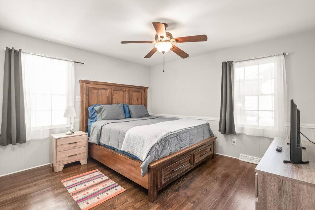 Appartamento Spotless 4Br Near Clt Uptown, Fast Wi-Fi Charlotte Esterno foto
