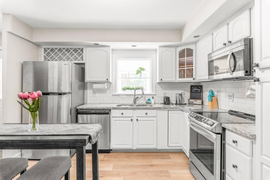 Appartamento Spotless 4Br Near Clt Uptown, Fast Wi-Fi Charlotte Esterno foto